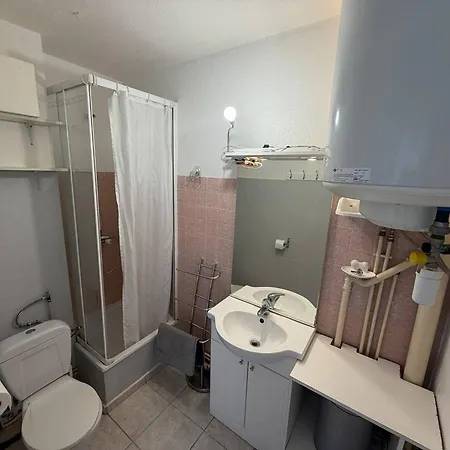 Alcove 3 Pers Avec Balcon Et Parking Prive A 300m Des Plages D'argeles - Fr-1-388-60