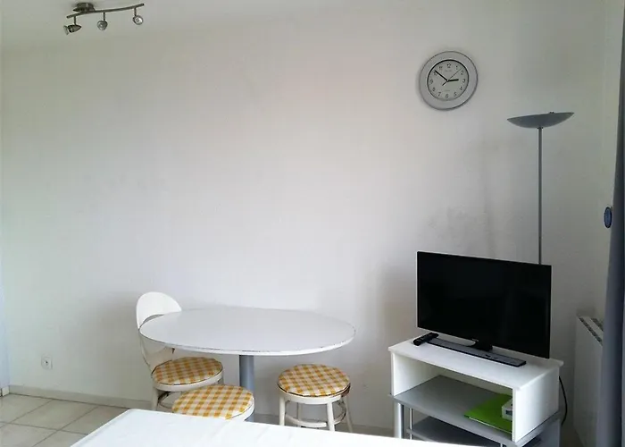 Alcove 3 Pers Avec Balcon Et Parking Prive A 300m Des Plages D'argeles - Fr-1-388-60 *